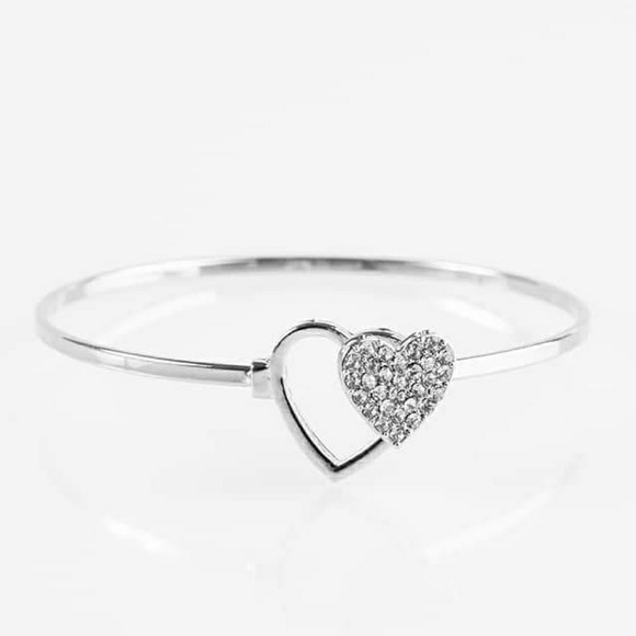 Jewelry - Picture 7 of 8